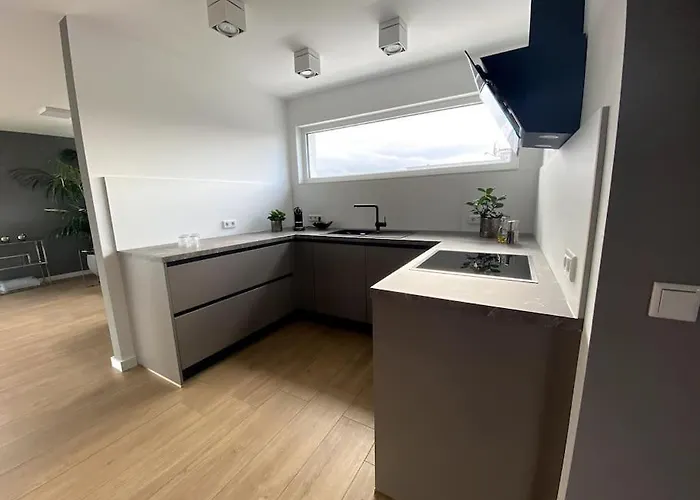 Airport-messe Luxuswohnung, Circa 10 Minuten Entfernt 4 Meerbusch