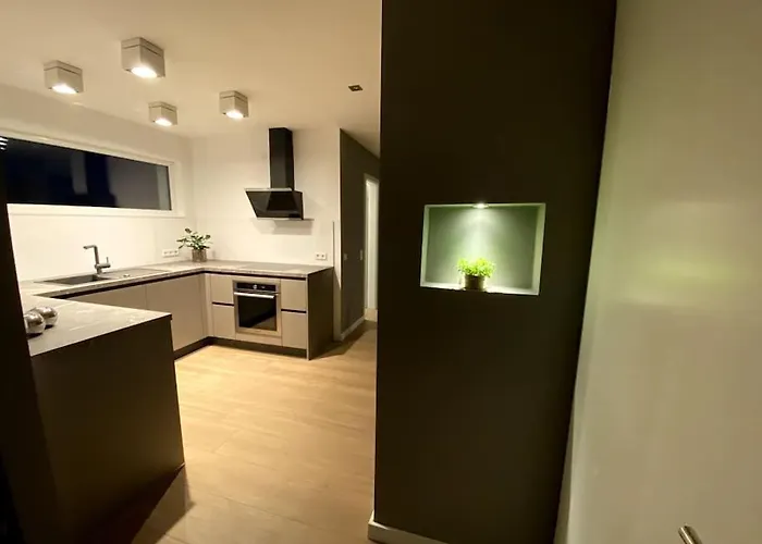 Airport-messe Luxuswohnung, Circa 10 Minuten Entfernt 4 Lejlighed *