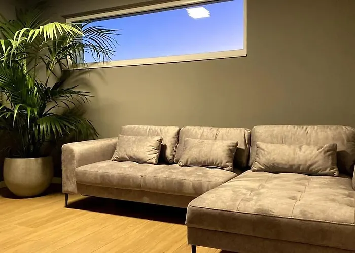 Airport-messe Luxuswohnung, Circa 10 Minuten Entfernt 4 Lejlighed