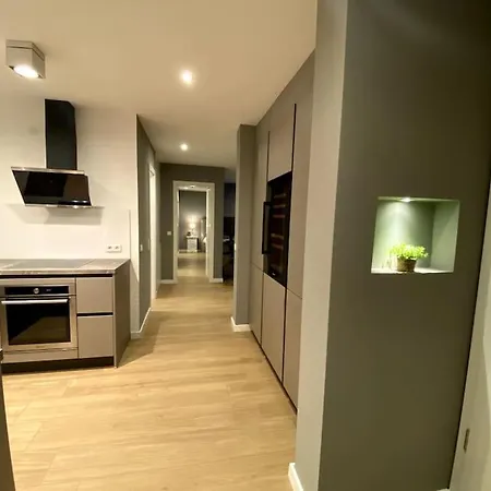 Airport-messe Luxuswohnung, Circa 10 Minuten Entfernt Apartment Meerbusch