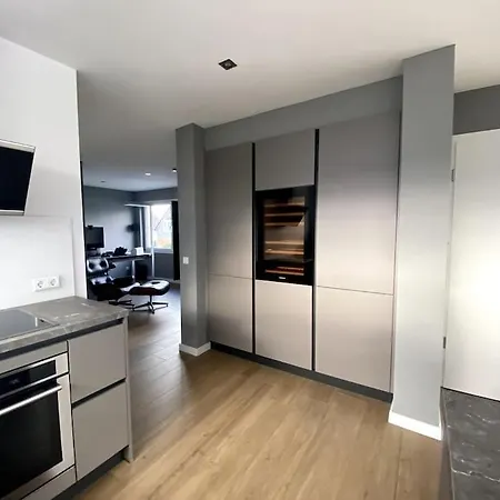 Airport-messe Luxuswohnung, Circa 10 Minuten Entfernt Meerbusch